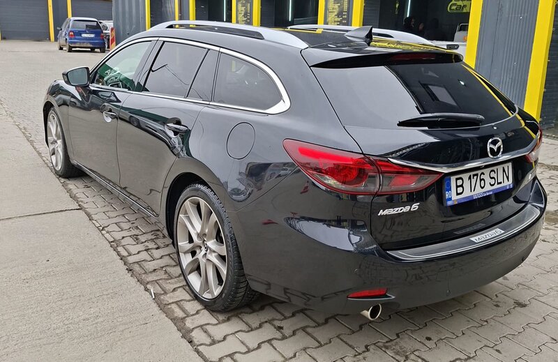 Mazda 6